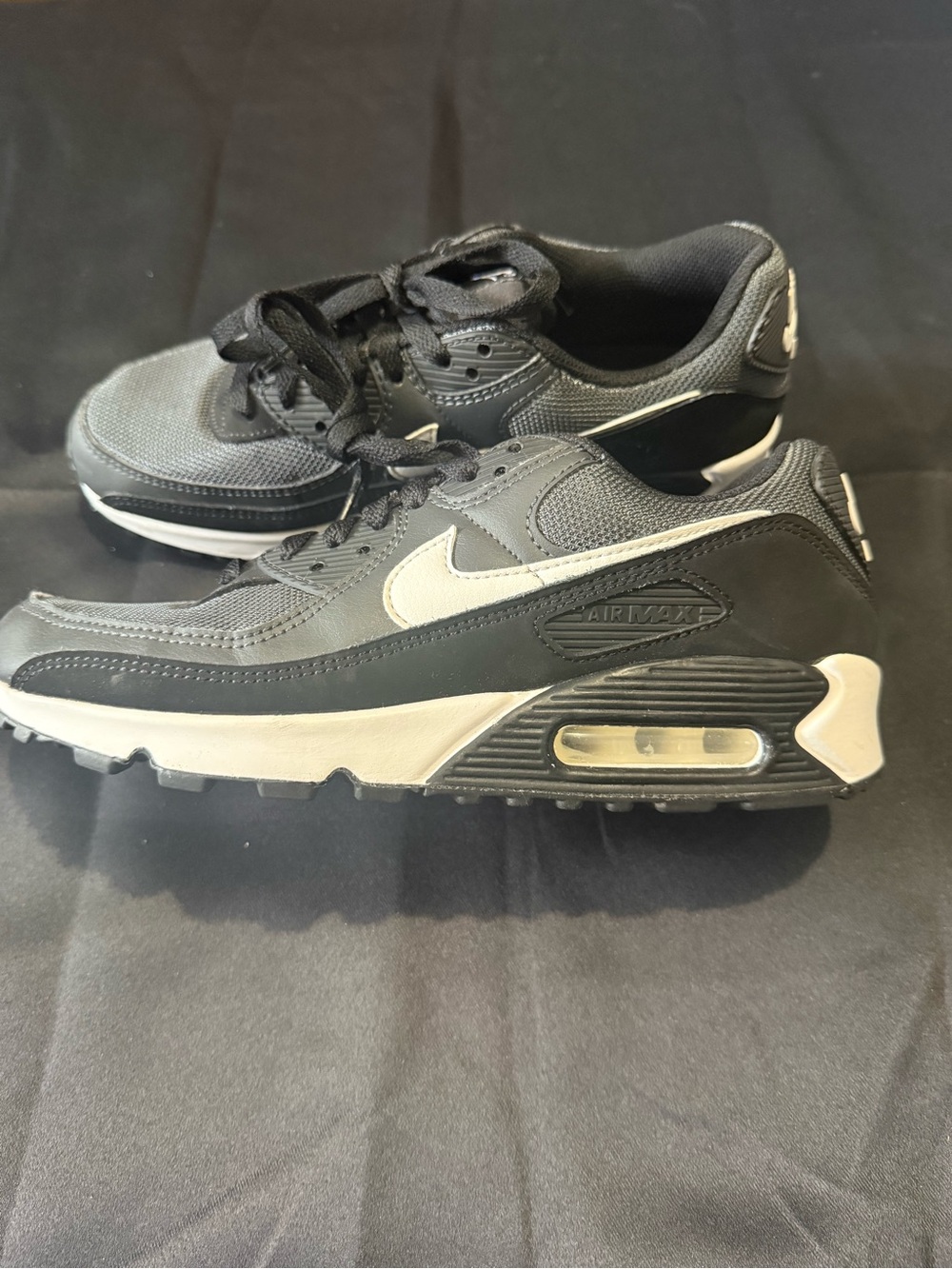 Nike Black and White Air Max 90 Sneakers maybe worn a couple times no box.
